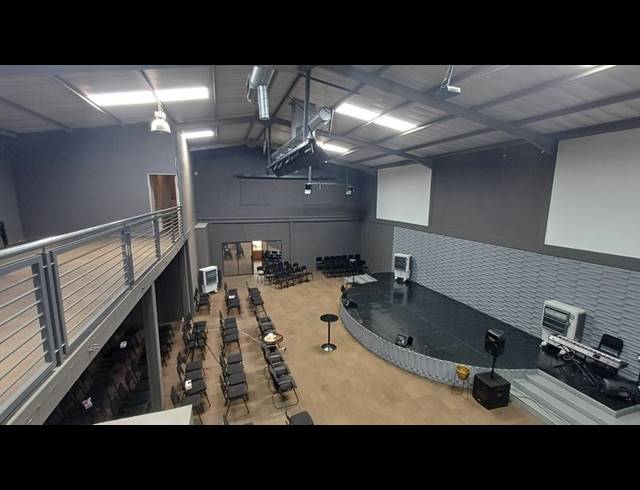 INDUSTRIAL PROPERTY TO RENT IN HENNOPSPARK